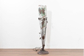 中古　立体的な葡萄モチーフが目を引くステンドグラスのフロアスタンド　(R-086419)