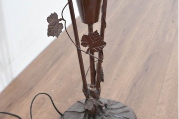 中古　立体的な葡萄モチーフが目を引くステンドグラスのフロアスタンド　(R-086419)