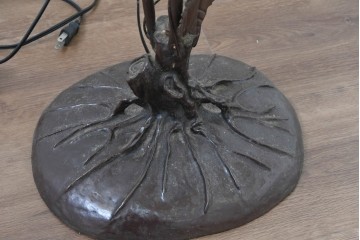 中古　立体的な葡萄モチーフが目を引くステンドグラスのフロアスタンド　(R-086419)