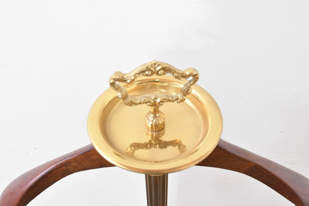 中古　高級品　イタリア製　ゴールドカラーが上品なトレー付きバレットスタンド　(R-086422)