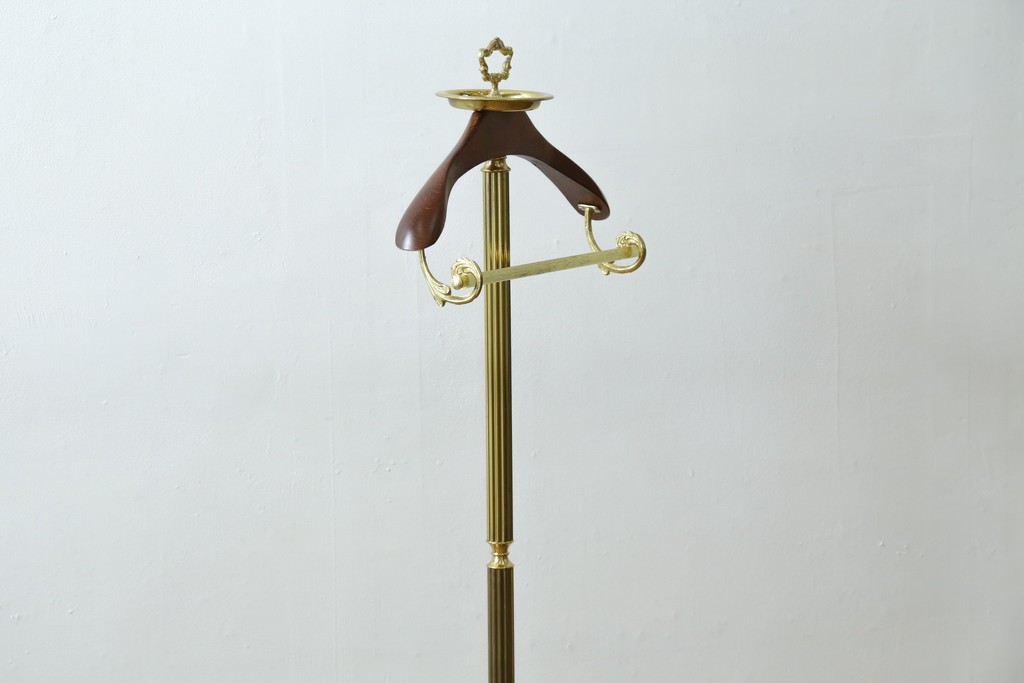 中古　高級品　イタリア製　ゴールドカラーが上品なトレー付きバレットスタンド　(R-086422)