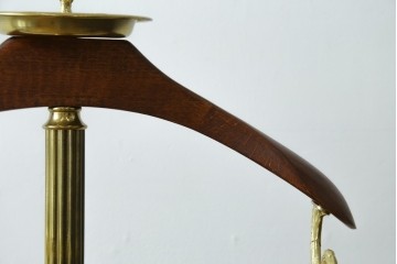 中古　高級品　イタリア製　ゴールドカラーが上品なトレー付きバレットスタンド　(R-086422)