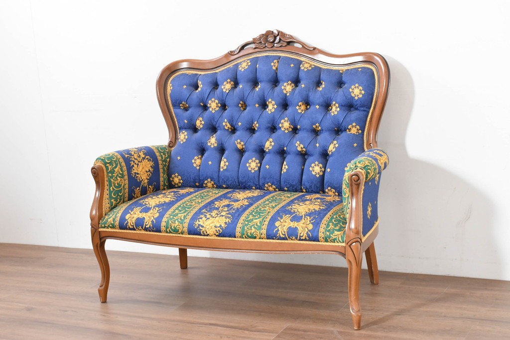 中古　ヨーロッパ高級輸入品　希少デザインの生地を使用したセティ　定価約32万円　(R-086423)