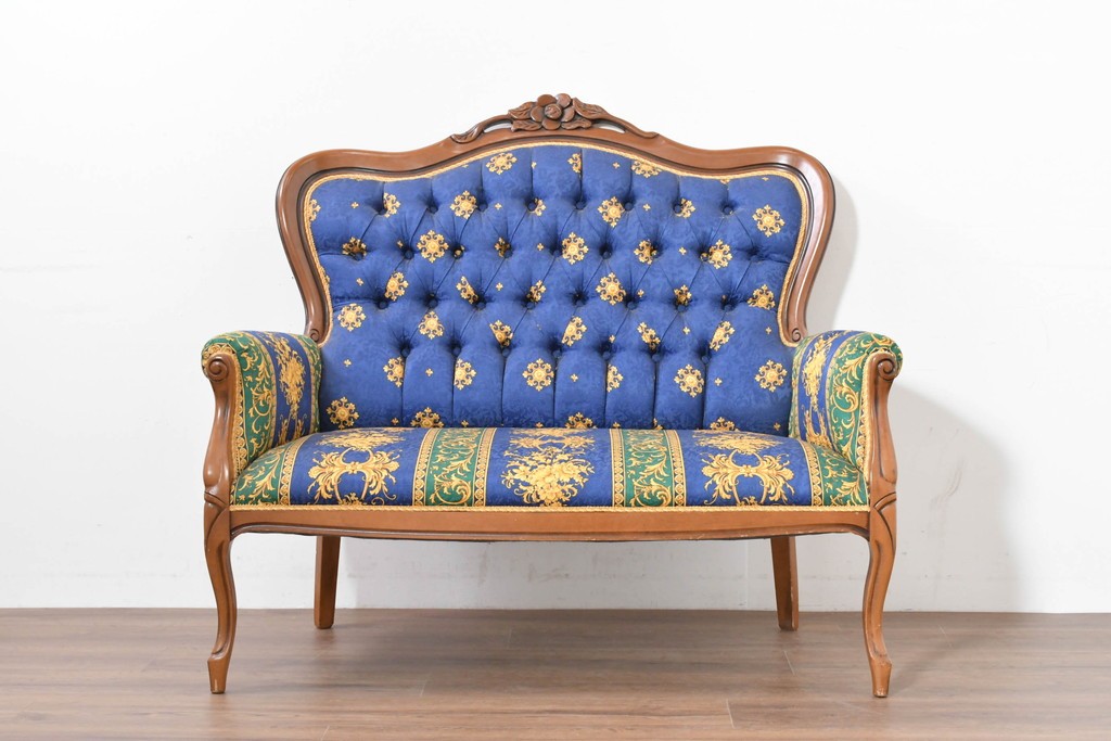 中古　ヨーロッパ高級輸入品　希少デザインの生地を使用したセティ　定価約32万円　(R-086423)