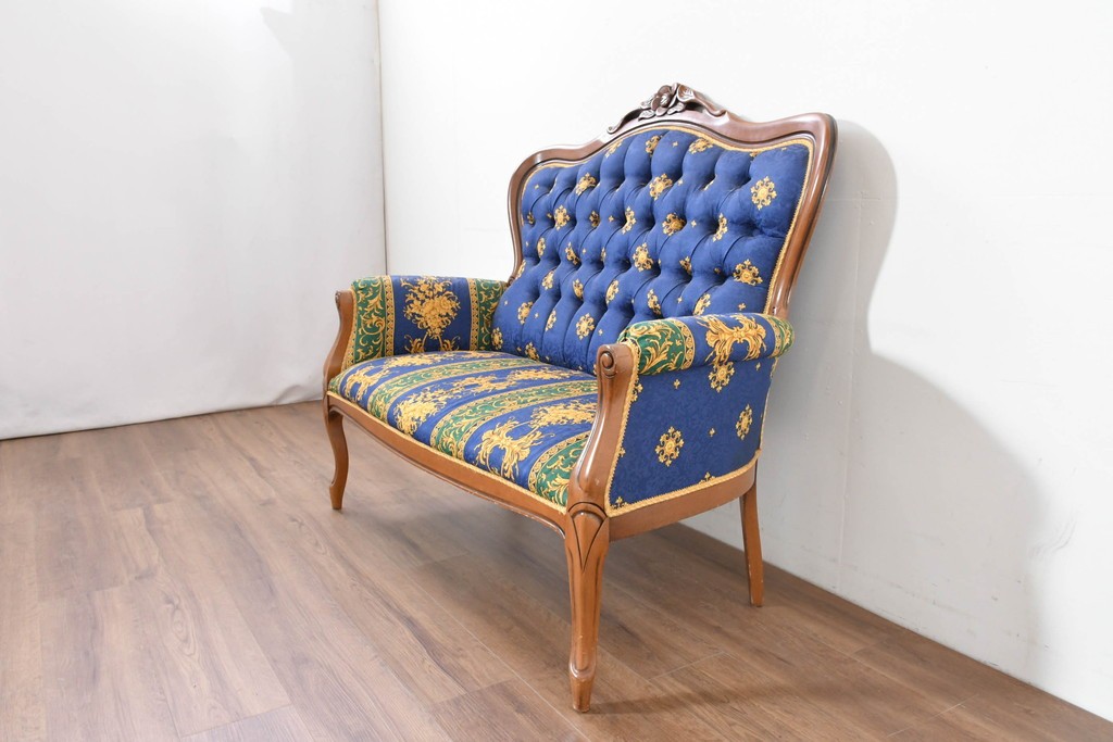 中古　ヨーロッパ高級輸入品　希少デザインの生地を使用したセティ　定価約32万円　(R-086423)