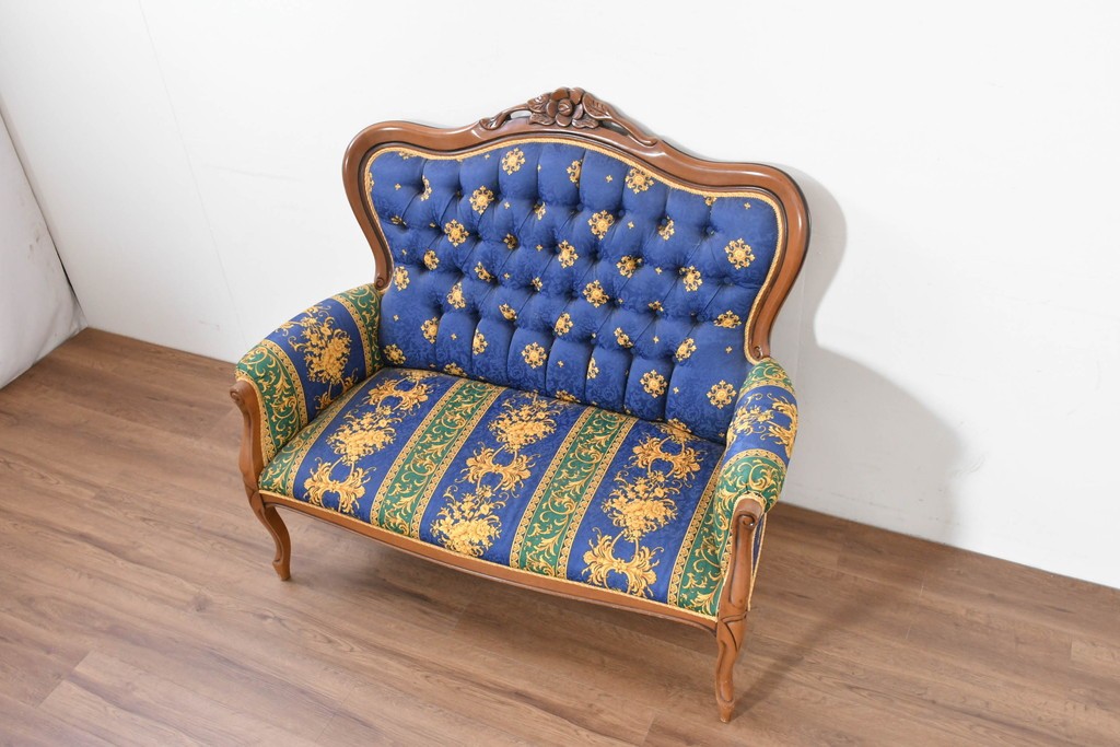 中古　ヨーロッパ高級輸入品　希少デザインの生地を使用したセティ　定価約32万円　(R-086423)