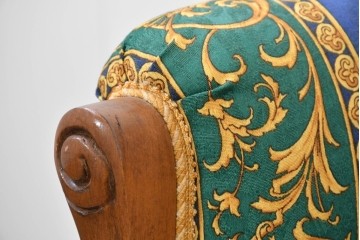 中古　ヨーロッパ高級輸入品　希少デザインの生地を使用したセティ　定価約32万円　(R-086423)