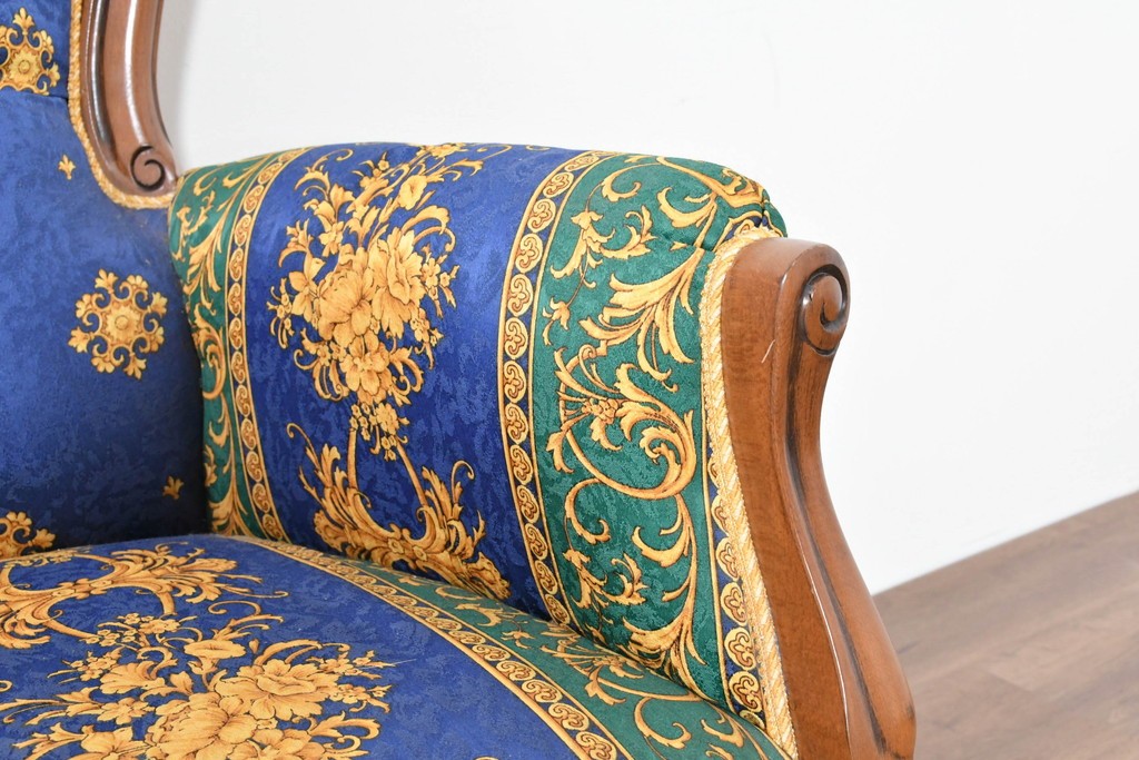 中古　ヨーロッパ高級輸入品　希少デザインの生地を使用したセティ　定価約32万円　(R-086423)