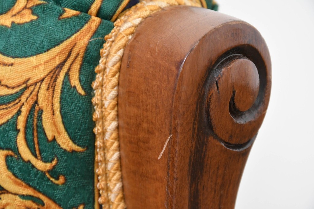 中古　ヨーロッパ高級輸入品　希少デザインの生地を使用したセティ　定価約32万円　(R-086423)