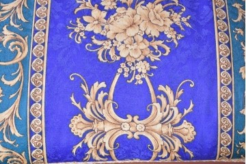 中古　ヨーロッパ高級輸入品　希少デザインの生地を使用したセティ　定価約32万円　(R-086423)