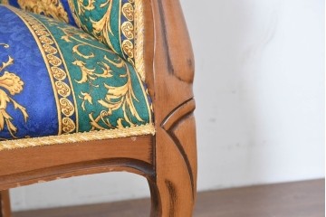 中古　ヨーロッパ高級輸入品　希少デザインの生地を使用したセティ　定価約32万円　(R-086423)