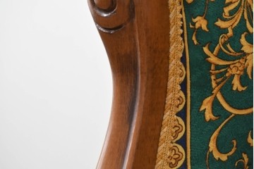 中古　ヨーロッパ高級輸入品　希少デザインの生地を使用したセティ　定価約32万円　(R-086423)