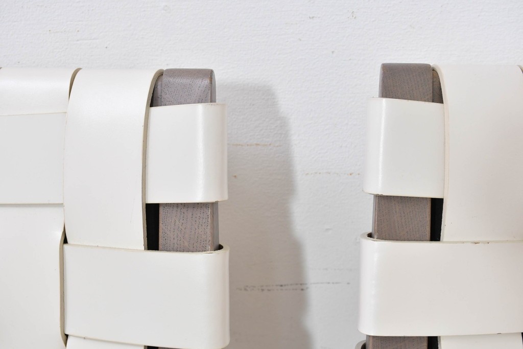 中古　arflex(アルフレックス)　TINA 10(ティナ)　白革テープを編み込んだアームレスチェア4脚セット　定価(4脚合計)約85万3千円　(R-086424)