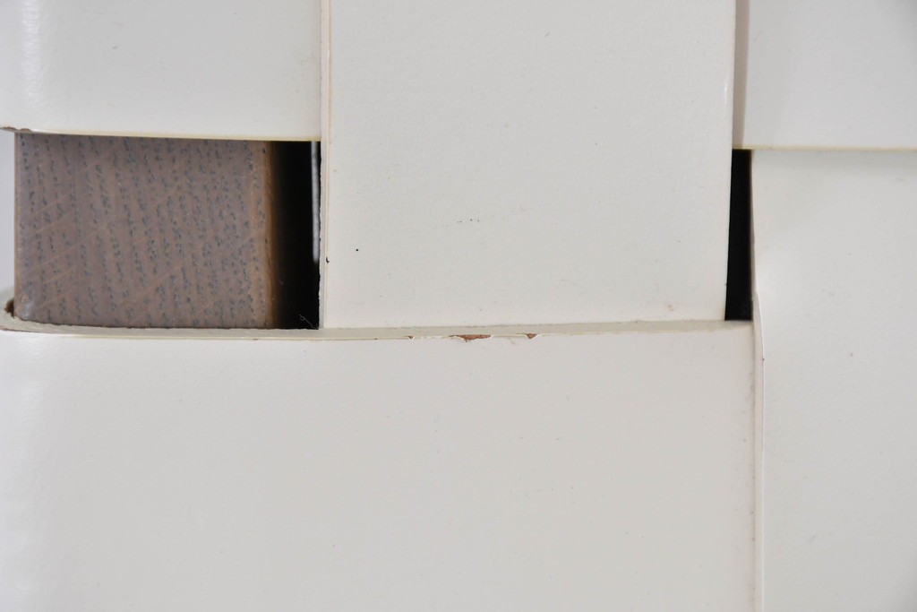 中古　arflex(アルフレックス)　TINA 10(ティナ)　白革テープを編み込んだアームレスチェア4脚セット　定価(4脚合計)約85万3千円　(R-086424)