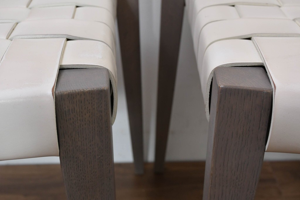 中古　arflex(アルフレックス)　TINA 10(ティナ)　白革テープを編み込んだアームレスチェア4脚セット　定価(4脚合計)約85万3千円　(R-086424)