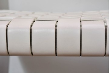 中古　arflex(アルフレックス)　TINA 10(ティナ)　白革テープを編み込んだアームレスチェア4脚セット　定価(4脚合計)約85万3千円　(R-086424)