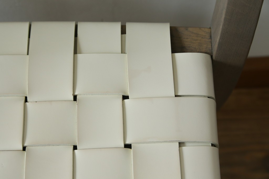中古　arflex(アルフレックス)　TINA 10(ティナ)　白革テープを編み込んだアームレスチェア4脚セット　定価(4脚合計)約85万3千円　(R-086424)