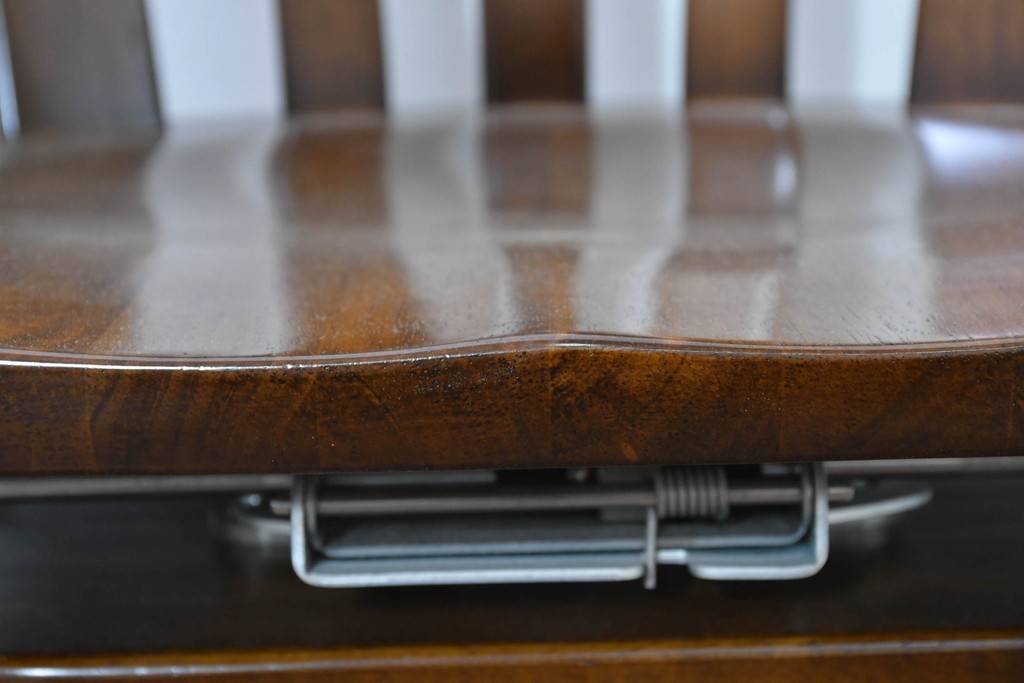 中古　美品　カリモク家具(karimoku)　コロニアルシリーズ　CC1834NK　回転式アームチェア4脚セット　定価(4脚合計)約26万円　(R-086426)