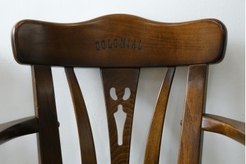 中古　美品　カリモク家具(karimoku)　コロニアルシリーズ　CC1834NK　回転式アームチェア2脚セット　定価(2脚合計)約13万円　(R-086426)