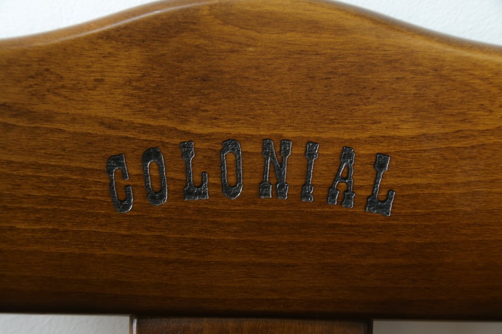 中古　美品　カリモク家具(karimoku)　コロニアルシリーズ　CC1834NK　回転式アームチェア2脚セット　定価(2脚合計)約13万円　(R-086426)