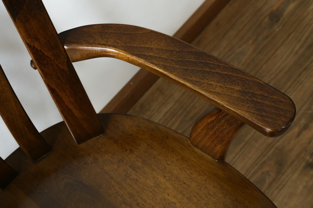 中古　美品　カリモク家具(karimoku)　コロニアルシリーズ　CC1834NK　回転式アームチェア2脚セット　定価(2脚合計)約13万円　(R-086426)