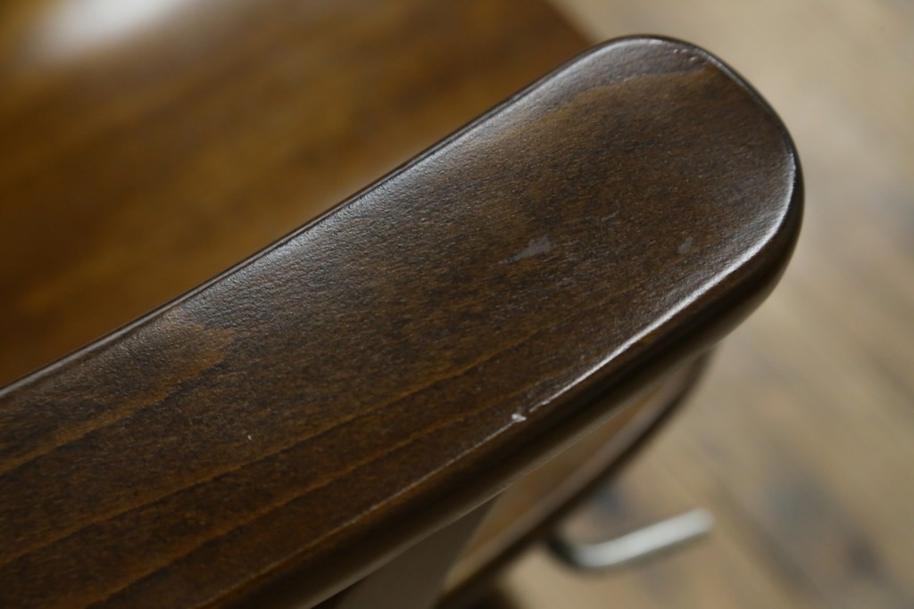 中古　美品　カリモク家具(karimoku)　コロニアルシリーズ　CC1834NK　回転式アームチェア2脚セット　定価(2脚合計)約13万円　(R-086426)