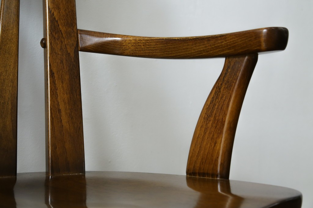 中古　美品　カリモク家具(karimoku)　コロニアルシリーズ　CC1834NK　回転式アームチェア2脚セット　定価(2脚合計)約13万円　(R-086426)