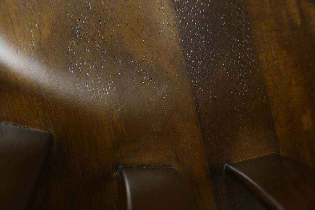 中古　美品　カリモク家具(karimoku)　コロニアルシリーズ　CC1834NK　回転式アームチェア2脚セット　定価(2脚合計)約13万円　(R-086426)