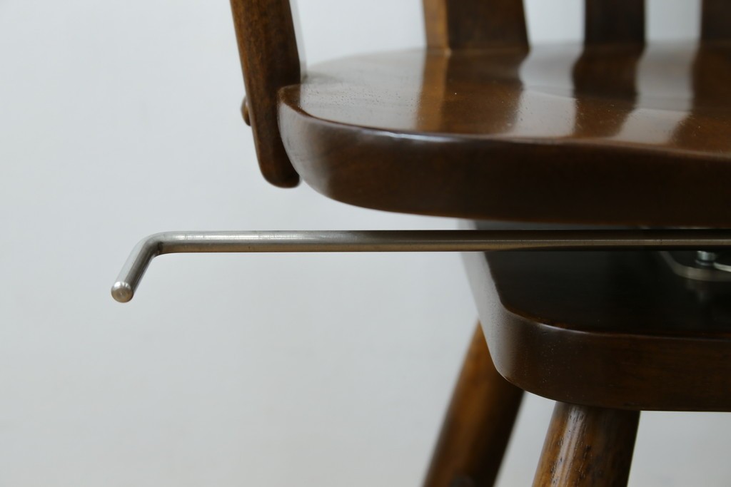 中古　美品　カリモク家具(karimoku)　コロニアルシリーズ　CC1834NK　回転式アームチェア2脚セット　定価(2脚合計)約13万円　(R-086426)