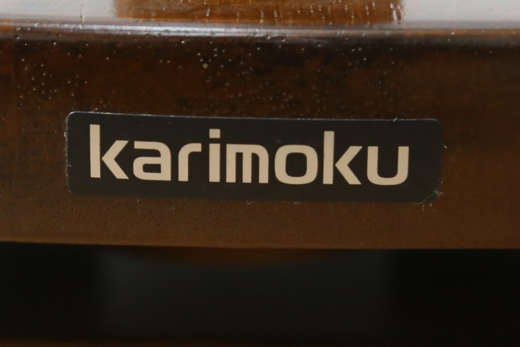 中古　美品　カリモク家具(karimoku)　コロニアルシリーズ　CC1834NK　回転式アームチェア2脚セット　定価(2脚合計)約13万円　(R-086426)