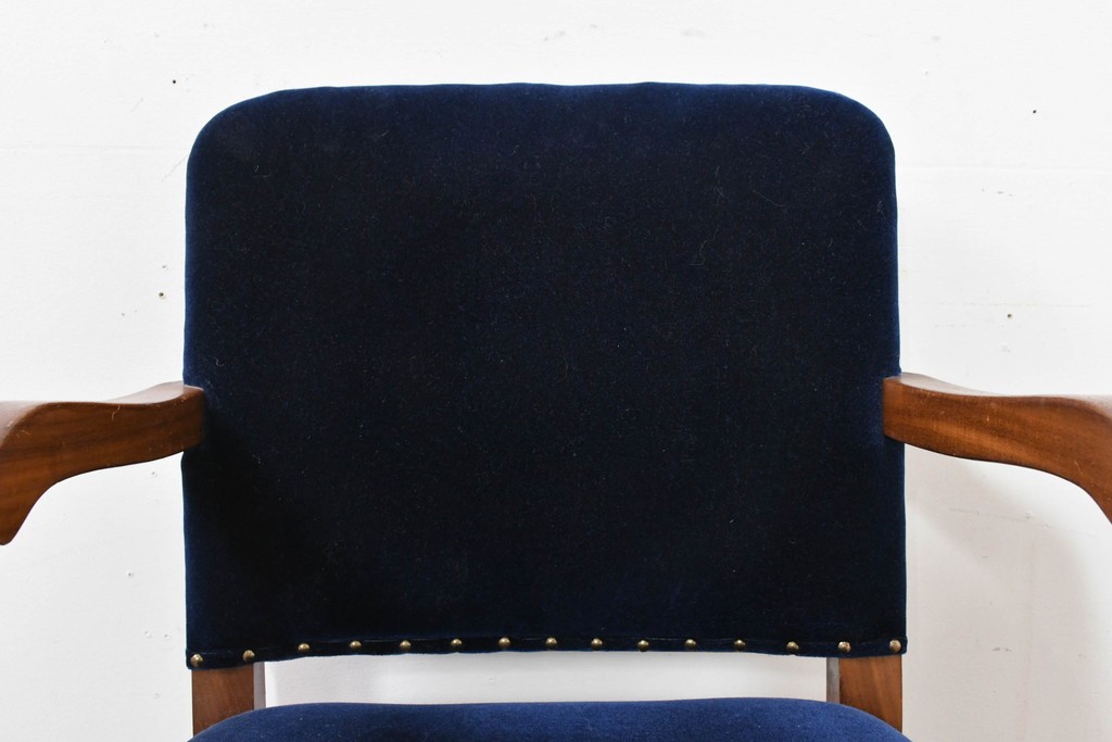 イギリスアンティーク　ゆったりと座れるキャスター付きの回転チェア　(R-086427)