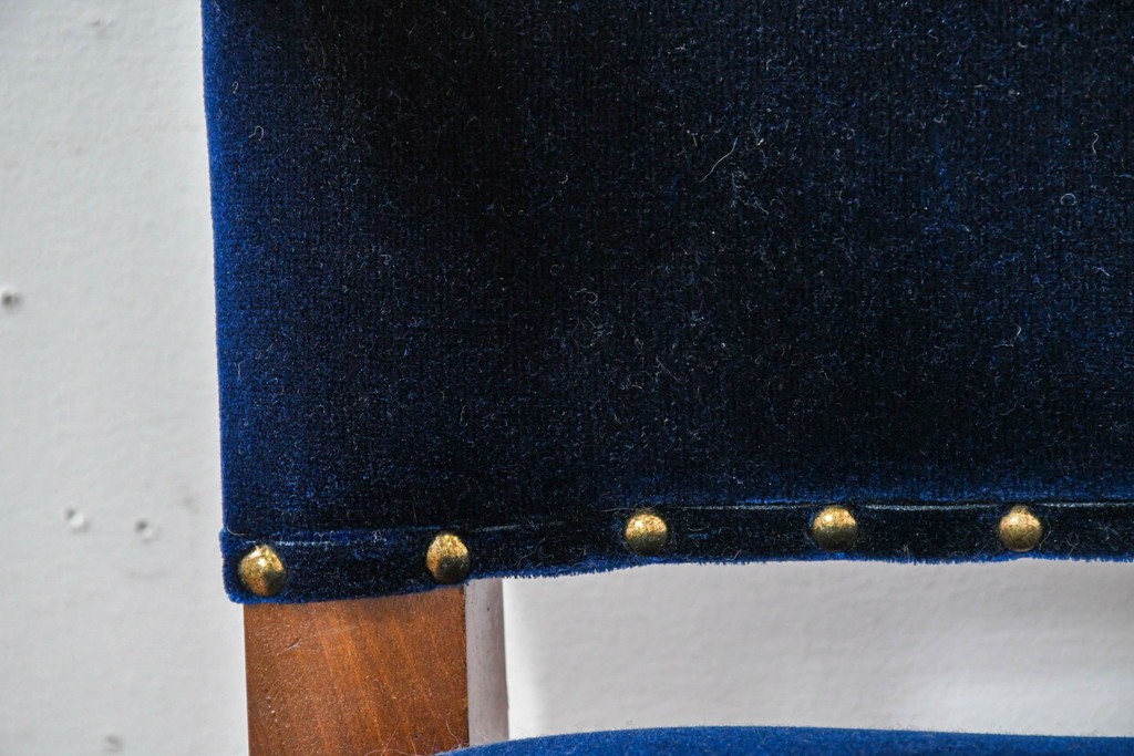 イギリスアンティーク　ゆったりと座れるキャスター付きの回転チェア　(R-086427)