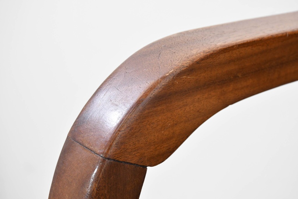 イギリスアンティーク　ゆったりと座れるキャスター付きの回転チェア　(R-086427)