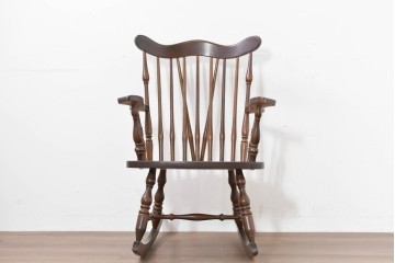 和製ヴィンテージ　希少な廃番品　柏木工(KASHIWA)　美しい曲線が魅力のロッキングチェア　(R-086428)
