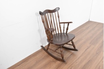 和製ヴィンテージ　希少な廃番品　柏木工(KASHIWA)　美しい曲線が魅力のロッキングチェア　(R-086428)