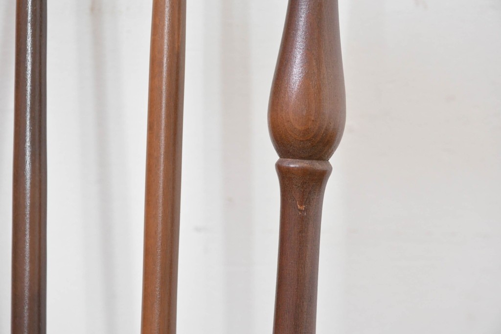 和製ヴィンテージ　希少な廃番品　柏木工(KASHIWA)　美しい曲線が魅力のロッキングチェア　(R-086428)