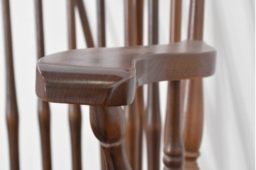 和製ヴィンテージ　希少な廃番品　柏木工(KASHIWA)　美しい曲線が魅力のロッキングチェア　(R-086428)