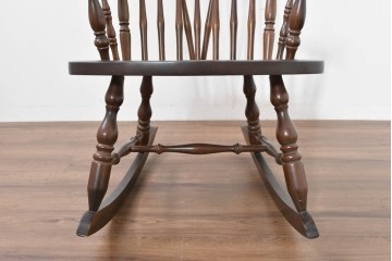 和製ヴィンテージ　希少な廃番品　柏木工(KASHIWA)　美しい曲線が魅力のロッキングチェア　(R-086428)