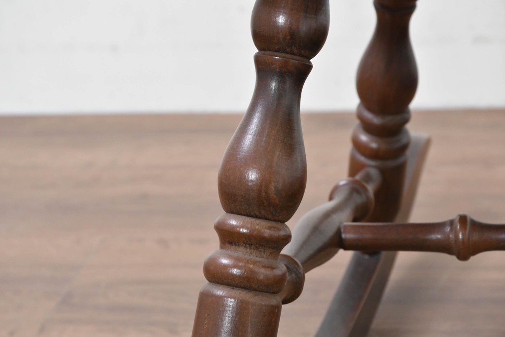 和製ヴィンテージ　希少な廃番品　柏木工(KASHIWA)　美しい曲線が魅力のロッキングチェア　(R-086428)