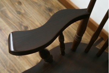 和製ヴィンテージ　希少な廃番品　柏木工(KASHIWA)　美しい曲線が魅力のロッキングチェア　(R-086428)