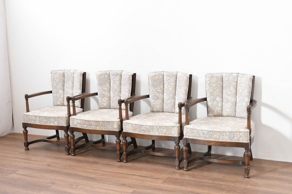 中古　職人手作り品　ノックオンウッド(knockonwood)　ナラ材　花柄ファブリックが上品なアームチェア4脚セット　定価(4脚合計)約60万円　(R-086429)