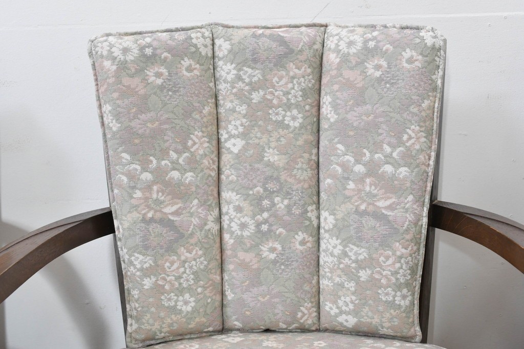 中古　職人手作り品　ノックオンウッド(knockonwood)　ナラ材　花柄ファブリックが上品なアームチェア4脚セット　定価(4脚合計)約60万円　(R-086429)