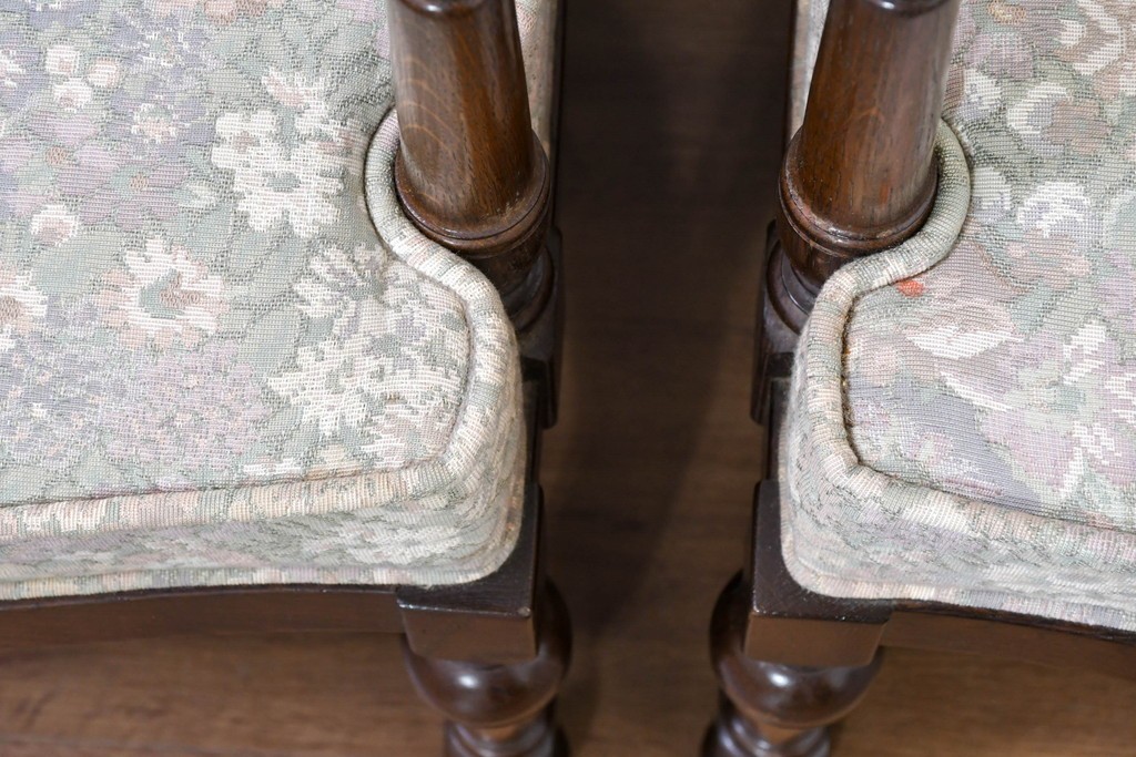 中古　職人手作り品　ノックオンウッド(knockonwood)　ナラ材　花柄ファブリックが上品なアームチェア4脚セット　定価(4脚合計)約60万円　(R-086429)