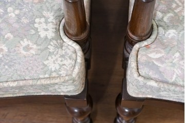 中古　職人手作り品　ノックオンウッド(knockonwood)　ナラ材　花柄ファブリックが上品なアームチェア4脚セット　定価(4脚合計)約60万円　(R-086429)