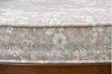 中古　職人手作り品　ノックオンウッド(knockonwood)　ナラ材　花柄ファブリックが上品なアームチェア4脚セット　定価(4脚合計)約60万円　(R-086429)