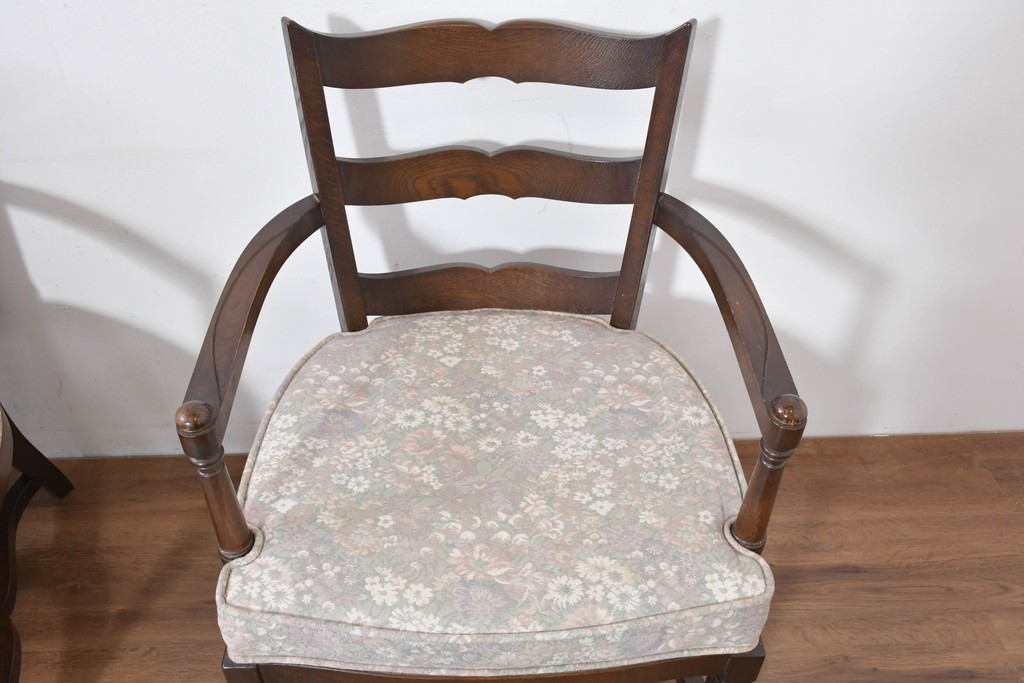 中古　職人手作り品　ノックオンウッド(knockonwood)　ナラ材　花柄ファブリックが上品なアームチェア4脚セット　定価(4脚合計)約60万円　(R-086429)