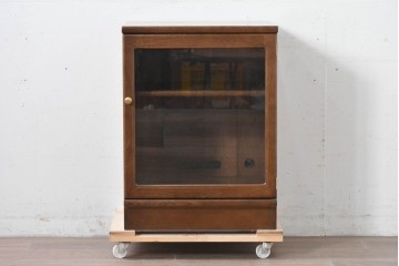中古　カリモク家具(karimoku)　深みのある木色×ゴールドが上品なガラス扉のオーディオラック　(R-086432)
