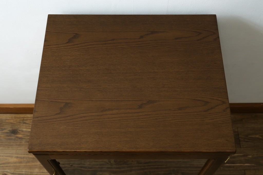 中古　カリモク家具(karimoku)　深みのある木色×ゴールドが上品なガラス扉のオーディオラック　(R-086432)