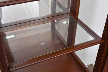 中古　希少な廃番品　maruni(マルニ木工)　ミラーバック×照明付きの縦型キュリオケース　※脚カットあり　(R-086434)