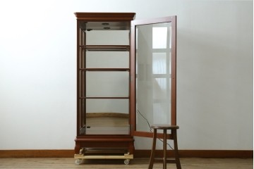 中古　希少な廃番品　maruni(マルニ木工)　ミラーバック×照明付きの縦型キュリオケース　※脚カット有り　(R-086434)